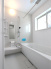 【施工例：バスルーム】
防水性能に優れているため、内部結露やカビのリスクも大幅に軽減。癒やしの空間を大事にします。